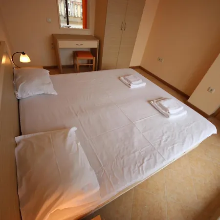 Apartman With Pool View In Royal Sun *