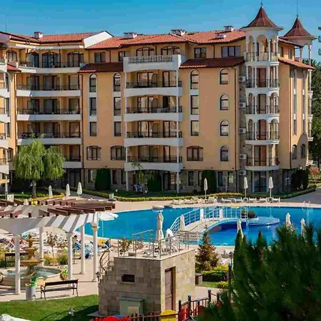 Apartman With Pool View In Royal Sun *